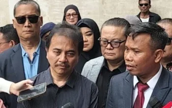Roy Suryo Cs Guncang DPR: Tuntut Penangkapan Jokowi, Makzulkan Gibran, dan Persoalan Ijazah Palsu