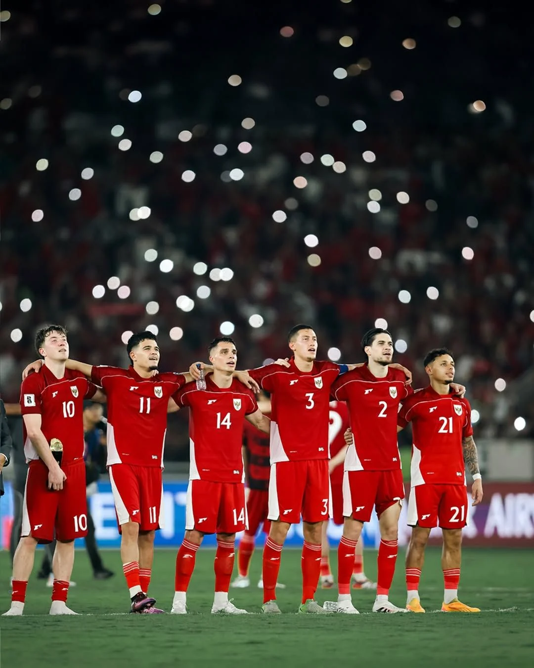 Rumor Panas: Ajax Siapkan Perombakan Besar Musim Depan, Bintang Timnas Indonesia & Eks Manchester United Jadi Target Utama