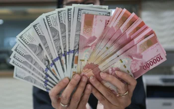 Rupiah 17.300 Tembus Batas Rekor, IHSG Tertekan dan Asing Mulai Cabut