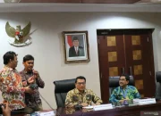 Saiful Mujani Dilaporkan Makar: Antara Kebebasan Berekspresi dan Tuduhan Pemberontakan