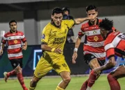 Semen Padang vs Madura United: Gol Penentu Junior Brandao Bikin Laskar Sape Kerrab Bebas Zona Merah
