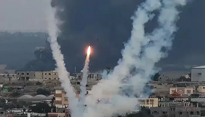 Sirine Menggema, Iron Dome Gagalkan Serangan Roket Hizbullah Menjelang Gencatan Senjata; Warga Beirut Rayakan Perdamaian dengan Tembakan Ke Langit