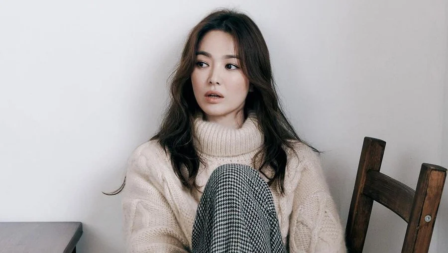 Song Hye Kyo Bikin Heboh dengan Foto Ramen di Paris, Tips Diet & Kecantikan yang Diungkap