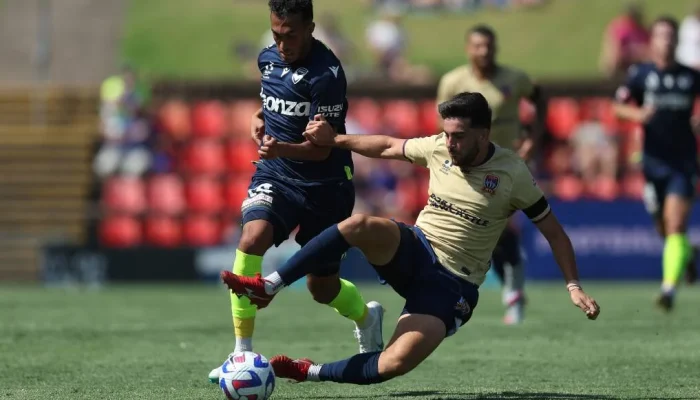 Strategi ‘Team First’ Kosta Grozos Bawa Newcastle Jets Siap Laju di Semifinal A-League