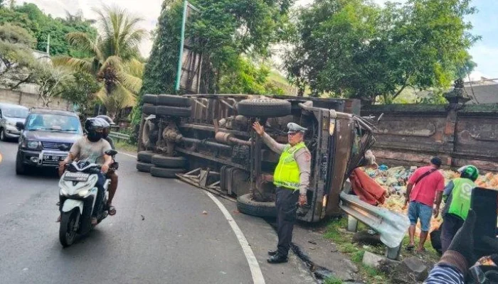 Tragedi di Tabanan: Pemuda Tewas dalam Kecelakaan dengan Truk Dinas TNI, Kapendam Udayana Ungkap Fakta