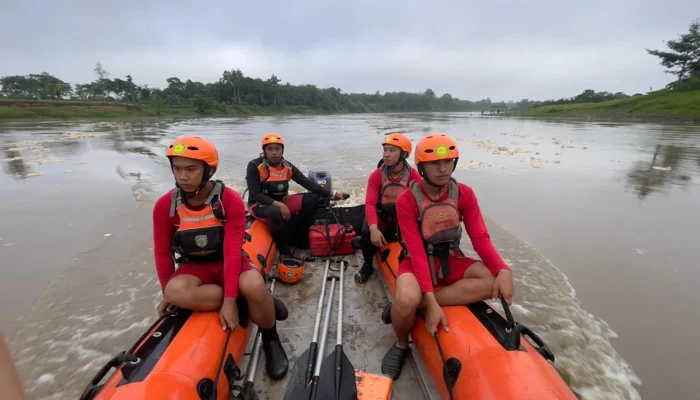 Tragedi Hanyut Sungai Bulango: 2 Bocah Hilang, Keluarga Curiga, dan Tim SAR Bergulir