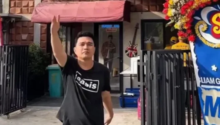 Transformasi Gaya Aldi Taher: Dari Rambut Gondrong 2000-an hingga Kesuksesan Aldi’s Burger