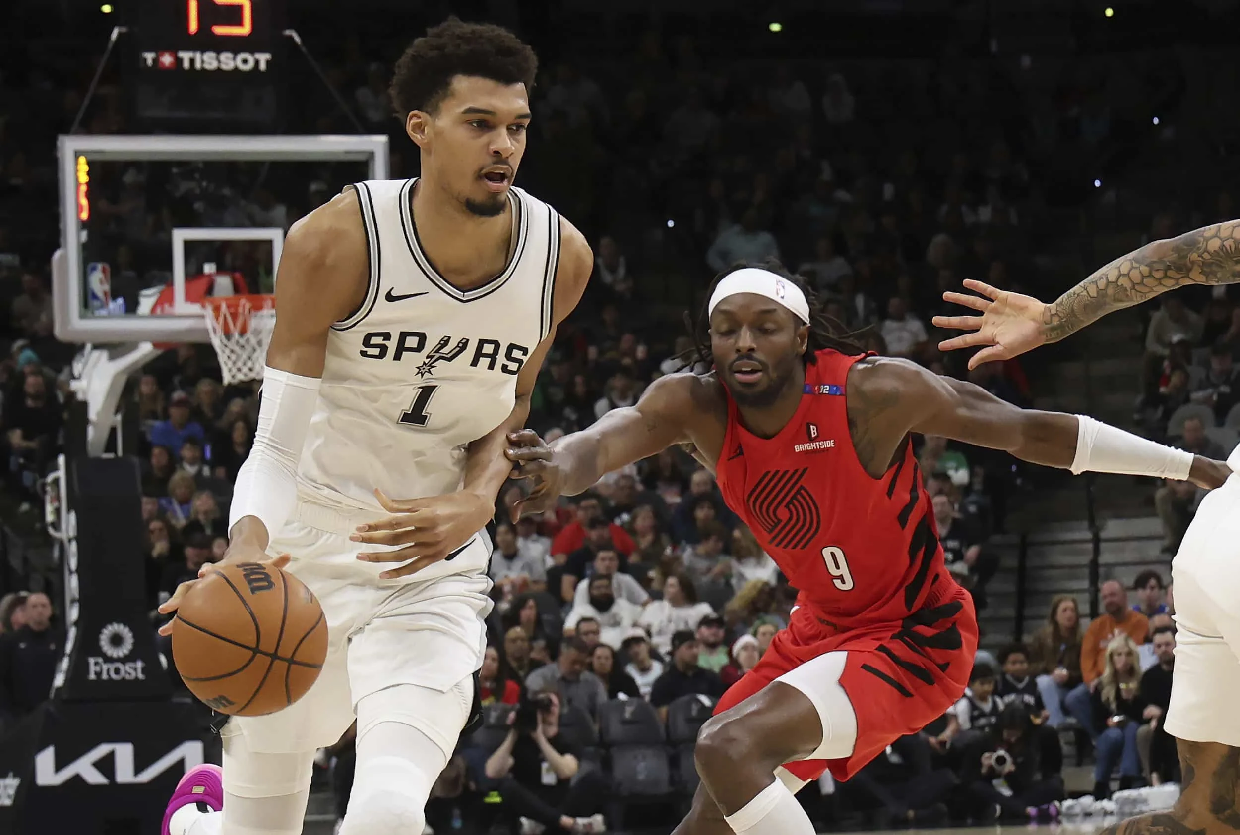 Victor Wembanyama Gempur Trail Blazers, Spurs Lolos ke Semifinal Barat