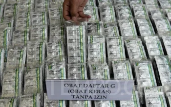 Wanita 37 Tahun di Jakarta Timur Terungkap Jual Obat Keras; Barang Bukti Tumpuk Lebih dari 8.000 Pil