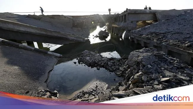 Warga Lebanon Berani Menyeberang Sungai Litani Saat Gencatan Senjata, Jembatan Hancur di Zona Garis Kuning