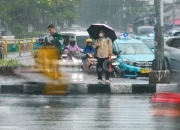 Waspada Hujan Ringan! Cuaca Jakarta Hari Ini Berawan hingga Potensi Gerimis di Seluruh Wilayah