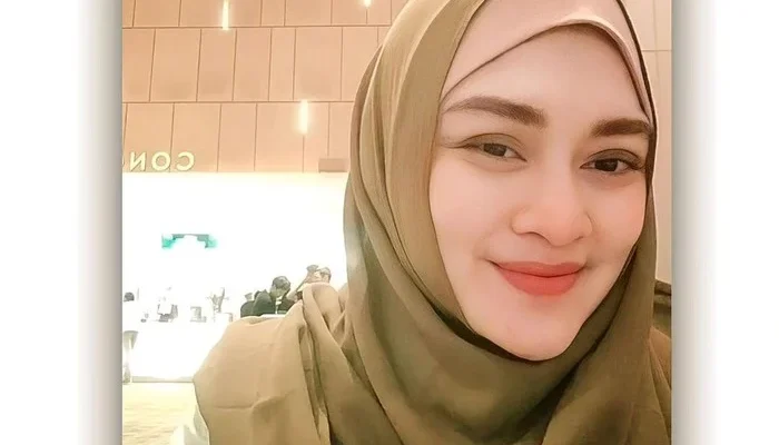 Zeda Salim Bangkit dari Trauma KDRT, RSJ, dan Perubahan Penampilan: Kisah Inspiratif Single Parent di Layar Kaca