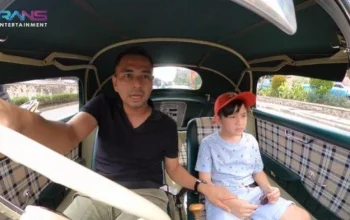 10 Potret Eksklusif Raffi Ahmad mobil antik Bareng Rafathar Keliling Kota – Momen Tak Terlupakan!