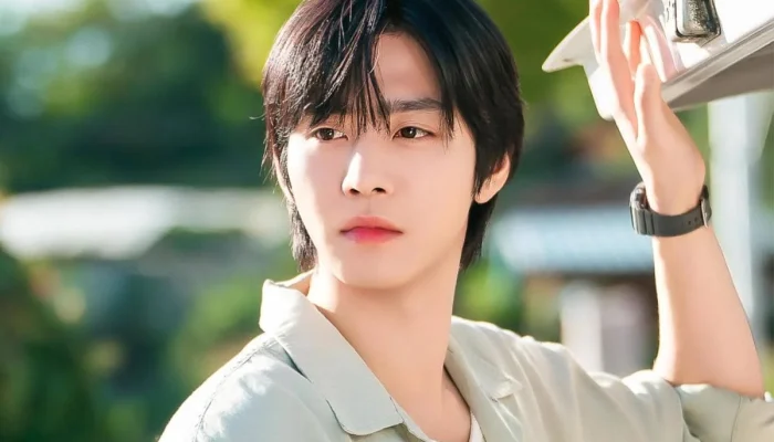 7 Cara Matthew Lee Menikmati Hidup di Drakor Sold Out on You
