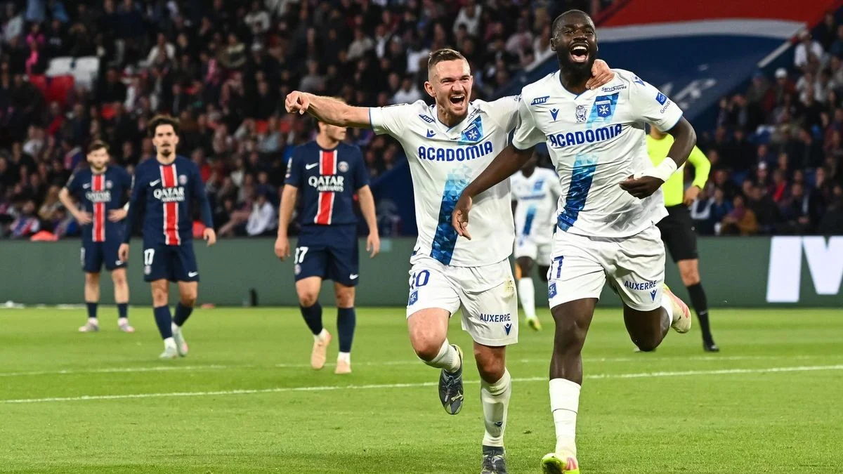 AJ Auxerre Bangkit di Ligue 1: Sinayoko dan Mara Bawa Harapan Baru