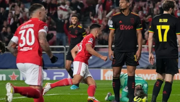 Ajax Menghadapi Persaingan Sengit di Liga Champions