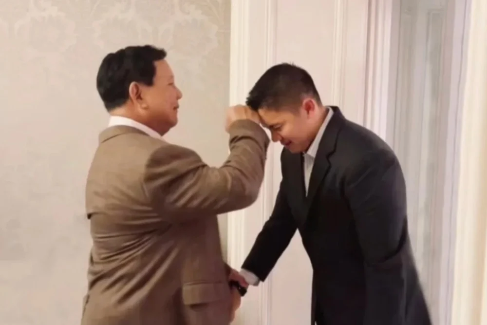 Amien Rais Sindir Prabowo dan Seskab Teddy, Video Viral Menghilang; Komdigi Angkat Suara Tegas