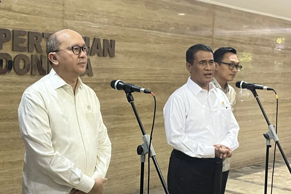Anggota DPR PDIP Bentak Investor China di Program MBG, Peternak Lokal Terancam!