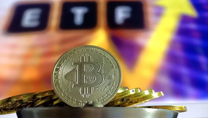 Arus Masuk ETF Bitcoin Tembus USD 1 Miliar, Apakah Ini Pertanda Crash di 2026?