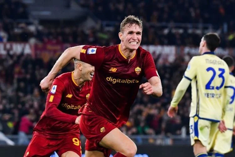 AS Roma Pastikan Tiket Liga Champions Usai Mengalahkan Hellas Verona