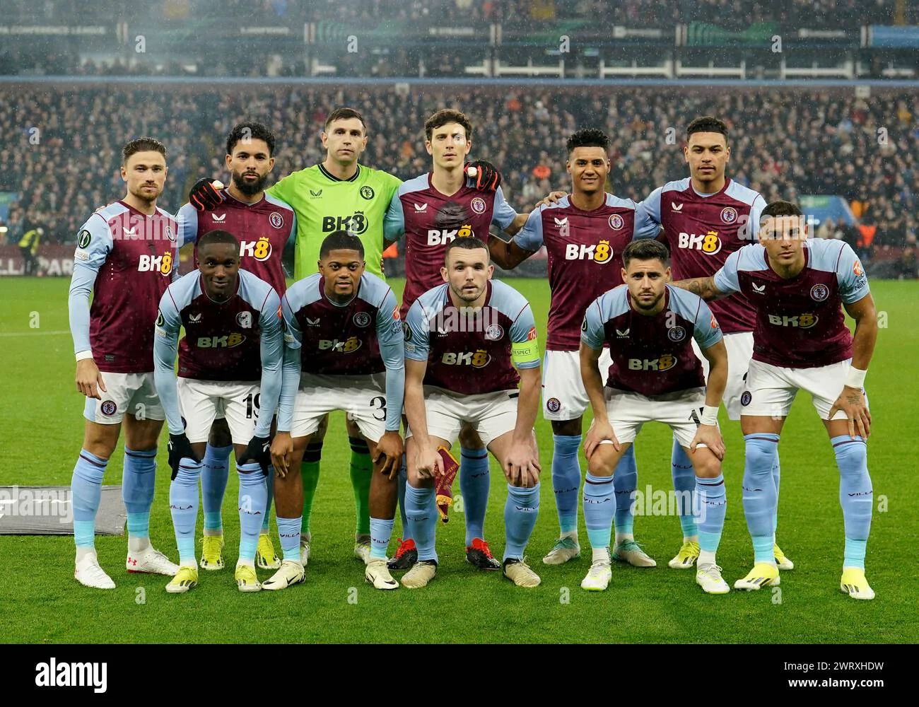 Aston Villa Kembali Berlomba Dapatkan Bek €25 Juta, Persiapan Semi Final Europa League, dan Diskon Kaos Eksklusif