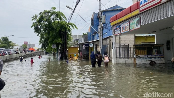 Banjir Semarang: 2 Orang Tewas dan Ratusan KK Terdampak