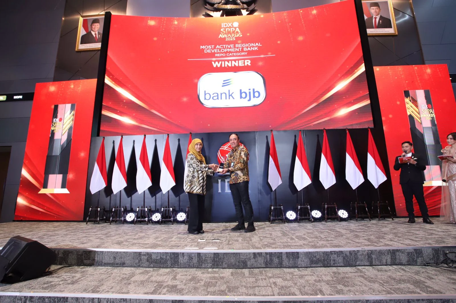 Bank bjb Sritex Raih Penghargaan QRIS Terbanyak di Ajang DIGIWARA 2026