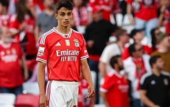 Benfica Terancam Kehilangan Bintang Muda Setelah UEFA Tangguhkan Enam Pertandingan karena Hinaan Anti‑Gay