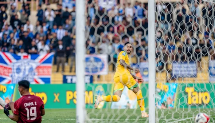 Bernardo Tavares Uji Pemain Timnas Indonesia, Persebaya Hajar Arema 4-0 dan Buka Jalan Piala AFF 2026