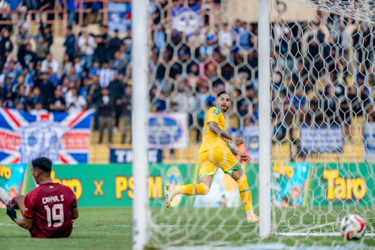 Bernardo Tavares Uji Pemain Timnas Indonesia, Persebaya Hajar Arema 4-0 dan Buka Jalan Piala AFF 2026