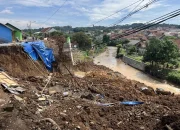 Bogor Bergolak: Longsor Mematikan, Penolakan Tambang, Penemuan Mayat, dan Festival Sunset yang Meriah