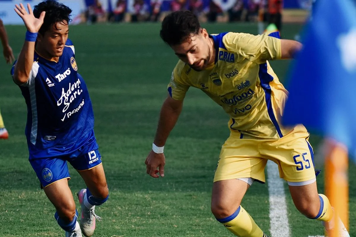 Bojan Hodak Wanti‑Wanti PSIM: Laga Persib vs PSIM Diprediksi Sengit di GBLA