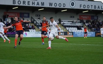 Boreham Wood Menang Tipis, Lolos Semi Final Nasional League dengan Gol Extra Time