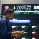 Bursa Efek Indonesia Mengalami Volatilitas, IHSG Anjlok 4,77 Persen