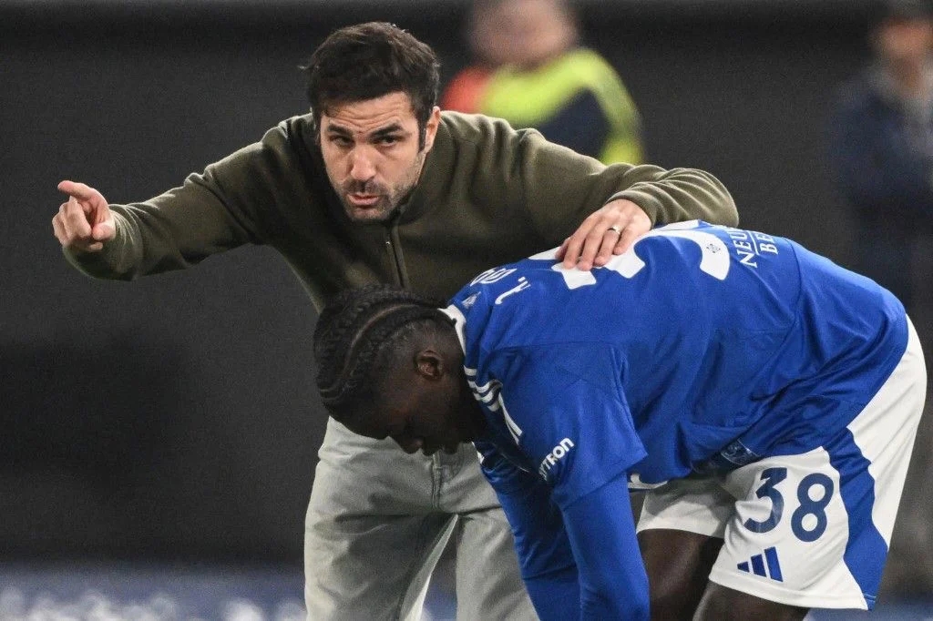 Cesc Fabregas Tolak Latih Chelsea, Targetkan Kursi Pelatih Arsenal Sambil Memimpin Como ke Zona Champions