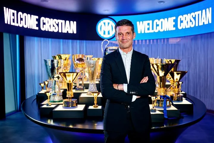 Cristian Chivu dan Inter Milan Siap Menghadapi Masa Depan dengan Kontrak Baru