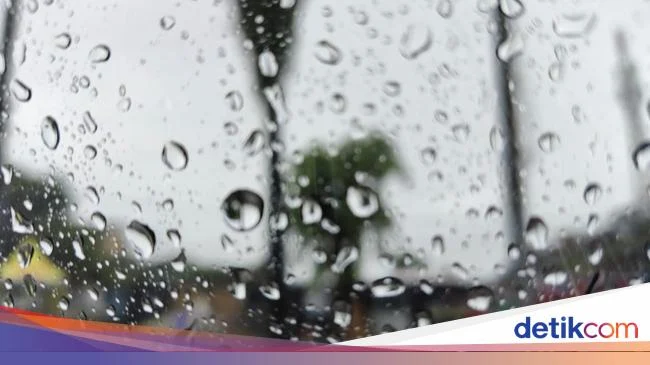 Cuaca Bandung Hari Ini: Hujan Ringan Dominasi Wilayah Indonesia