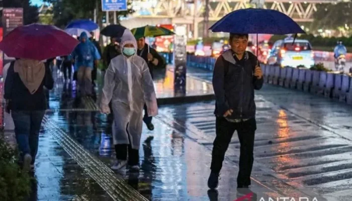 Cuaca Hari Ini: Jakarta dan Kota Besar Lainnya Berpotensi Diguyur Hujan