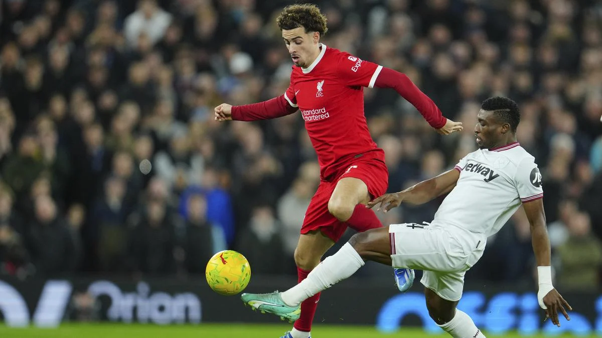Curtis Jones dan Masa Depan di Liverpool: Antara Spekulasi dan Ketidakpastian