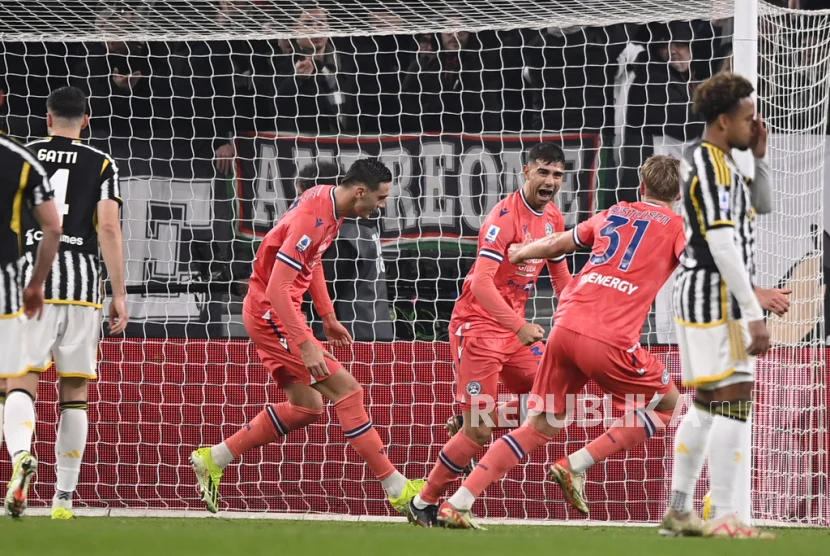 D'Aversa Menggebrak Torino Usai Kalah dari Udinese: Tekanan, Insiden Superga, dan Tantangan Selanjutnya