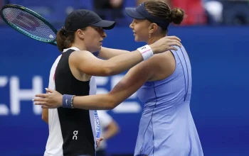 Diane Parry Mengalahkan Amanda Anisimova di Prancis Terbuka