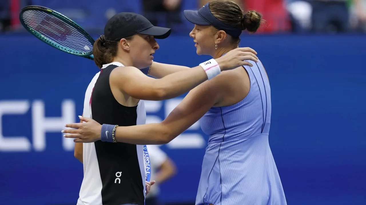Diane Parry Mengalahkan Amanda Anisimova di Prancis Terbuka
