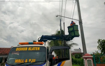 Dishub Bandung Segera Perbaiki Lampu dan Jaringan Optik yang Rusak Imbas Kericuhan di Simpang Dago