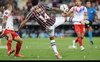 Drama di Conmebol Libertadores: Fluminense Terkapar, Pitch Kontroversial Cerro Porteño, dan Bintang Brazil Mendominasi