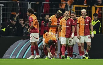 Drama di Liga: Samsunspor Tertundukkan Galatasaray 4-1, Transfer Van Dijk Membara