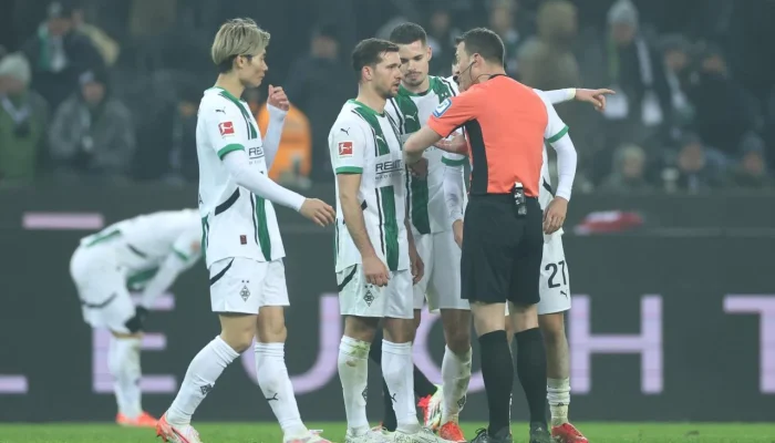 Drama Kartu Merah Castrop dan Konflik Pelatih di Wolfsburg vs Mönchengladbach – Analisis Mendalam