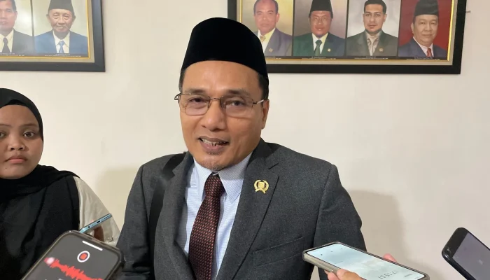 Drama Pergantian Ketua DPRD DKI: Suhud Alynudin Siap Pimpin, Khoirudin Tak Hadir