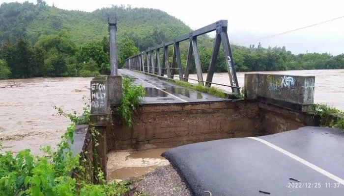Dua Jembatan di Kupang Rusak Parah, Amfoang Terisolir: Wakil Presiden Gibran Turun Langsung