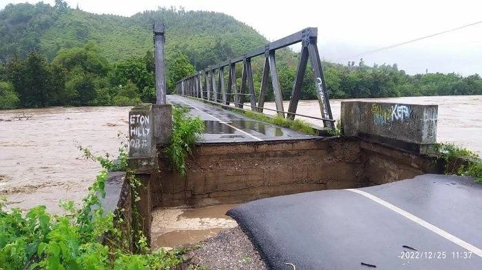 Dua Jembatan di Kupang Rusak Parah, Amfoang Terisolir: Wakil Presiden Gibran Turun Langsung