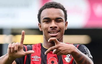 Eli Junior Kroupi: Bintang Muda Bournemouth yang Membuat Heboh Dunia Sepakbola